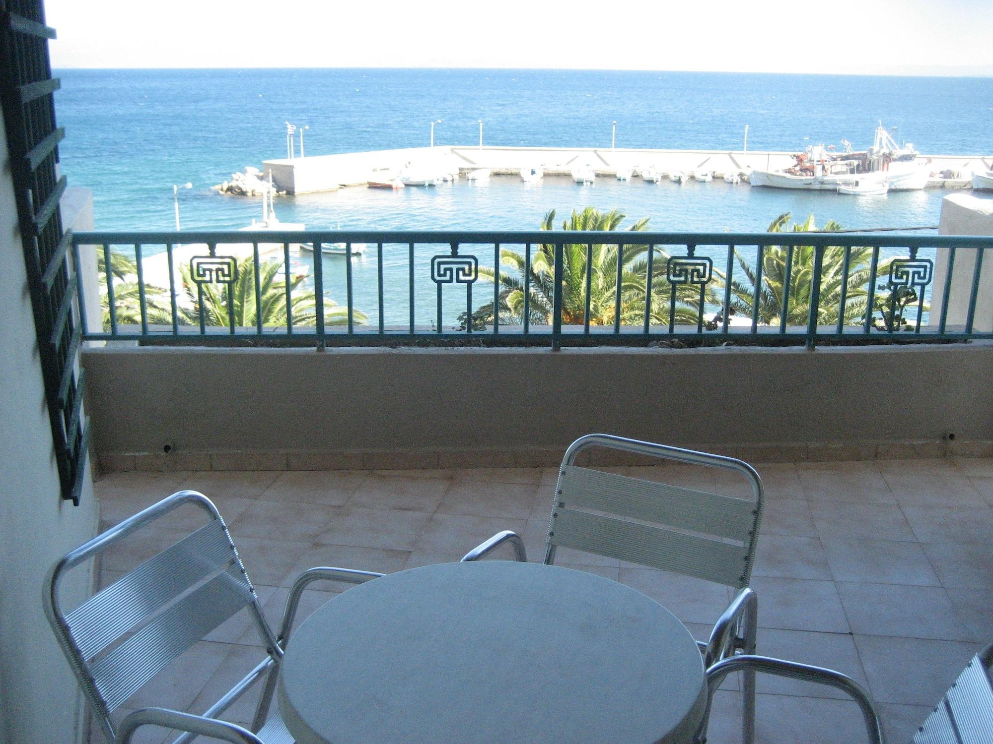 Kyveli Hotel Apartments Vrontádos Esterno foto