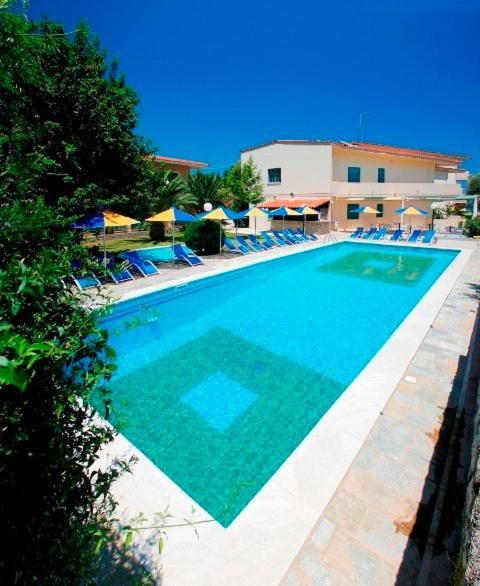 Kyveli Hotel Apartments Vrontádos Esterno foto