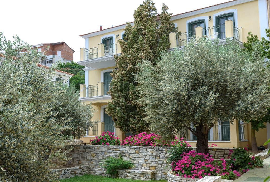 Kyveli Hotel Apartments Vrontádos Esterno foto