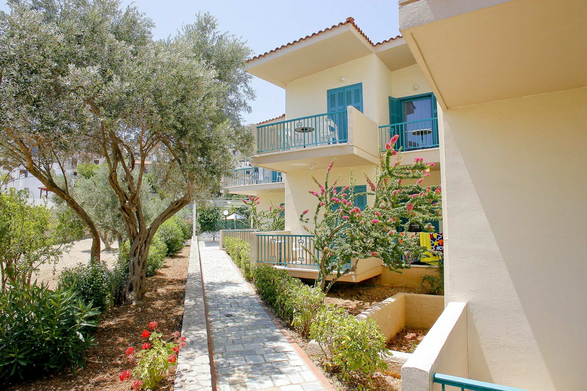 Kyveli Hotel Apartments Vrontádos Esterno foto