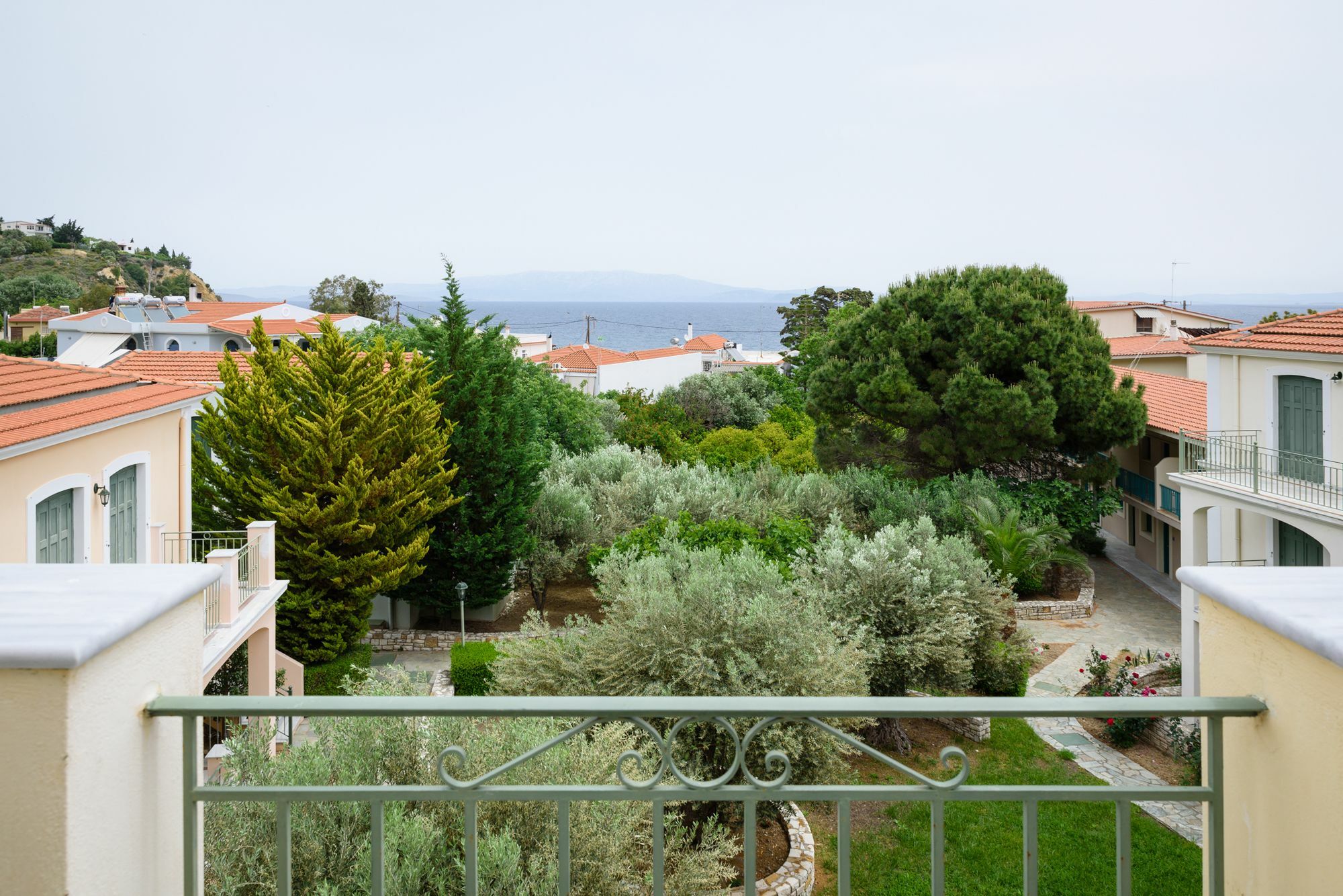 Kyveli Hotel Apartments Vrontádos Esterno foto